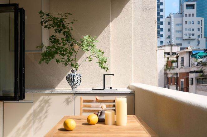 Outdoor balcony,3BR+1Storage room,Nr Jing'an temple station,L2,7