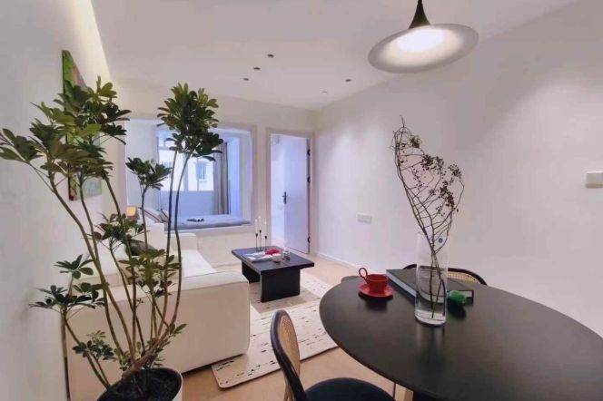 xujiahui 2BR/living room@L1/4