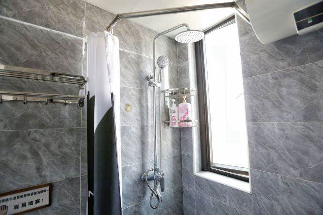 Modern Designer Studio at Paris Fashion | Prime Central Location | High-End Finishes