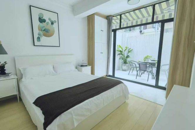 jiaotong uni 1BR/big yard @L10/11