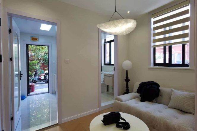 Cozy 1br +yard Nr middle Longhua road M7/12