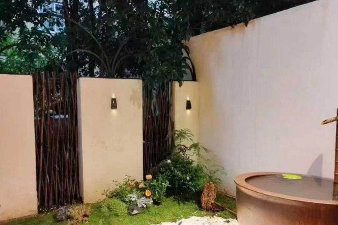 1br, with garden, subway L1,3,15, key, 6.5k