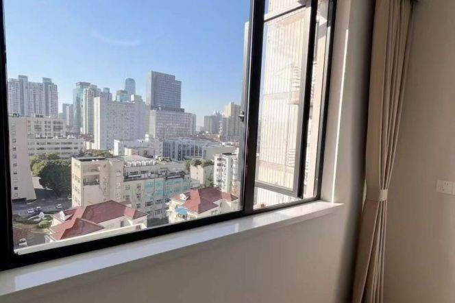 loushanguan rd elevator 1BR/big living room@L2/15
