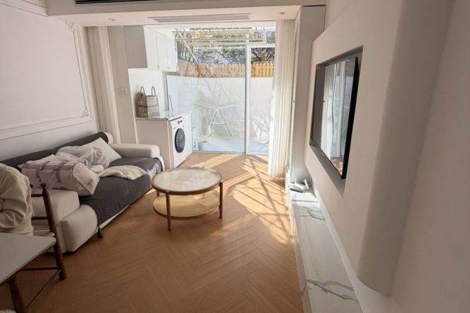 Spacious 1Br+yard | Suzhou Creek | Zhongshan Park | Sunny&Bright