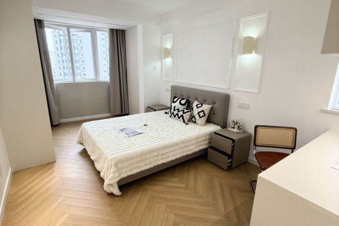 Hongqiao rd. 2ba elevator. L3/4/10 Hongqiao rd. station