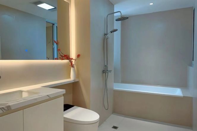 Zhongshan Park Metro Station, with parking spaces and whole-house underfloor heating