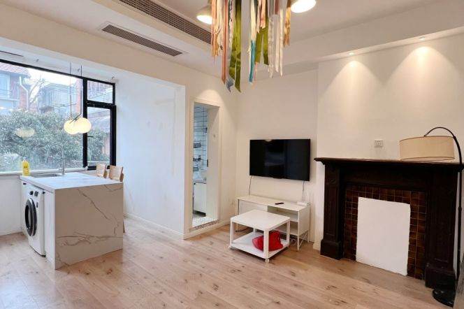 M. Fuxing Lu Nice Apt. Good layout