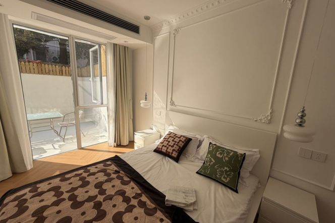 Spacious 1Br+yard | Suzhou Creek | Zhongshan Park | Sunny&Bright