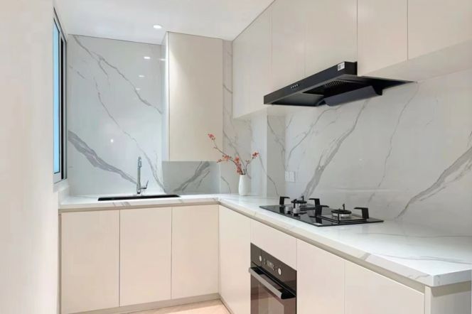 Zhongshan Park Metro Station, with parking spaces and whole-house underfloor heating