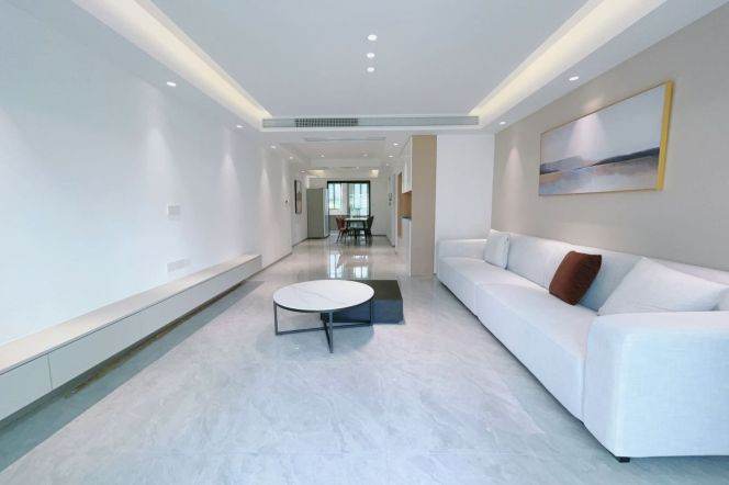 Renovated 3br apt,2bth,CA,floor heating,close to Laowaijie,Line 10