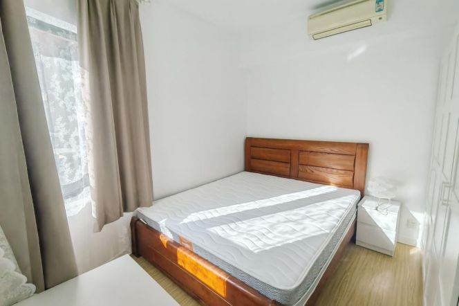 High Quality 1 br in XuJiaHui Center. 3 mins walking to L 1/9/11