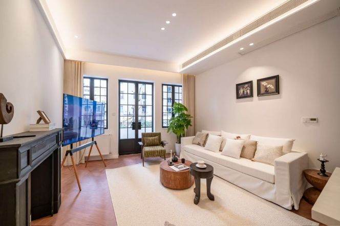 2 Brs, 2 Baths with Terrace/Floor Heating/Central ac/Oven, 130 sqm @ Changping metro L7
