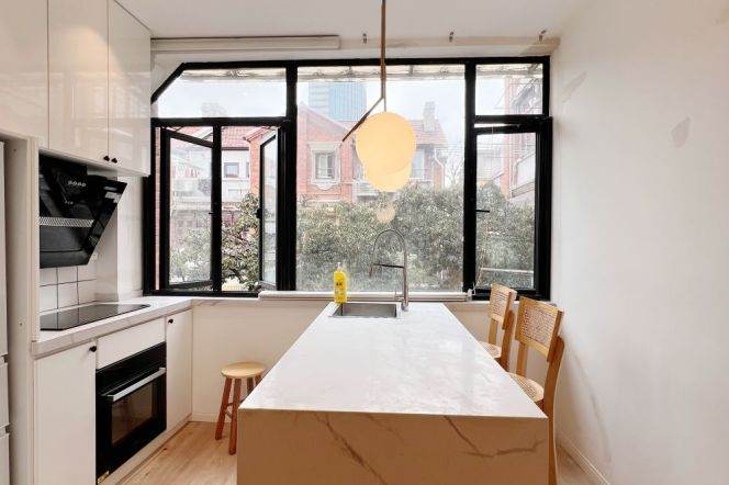 M. Fuxing Lu Nice Apt. Good layout