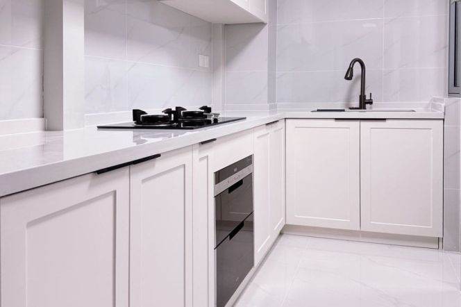 modern 2brs floor heating nice balcony beside century park only 17K