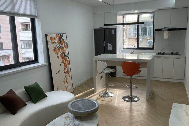 Renovated 1br apt with CA,floor heating, nr Jiaotong University,Line 10