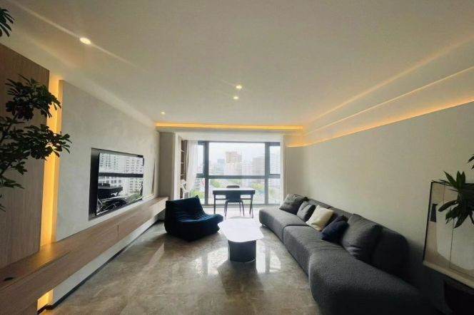 Elevator 3br-Nandan East Road-5 minutes to Line 1/9/11-Xujiahui