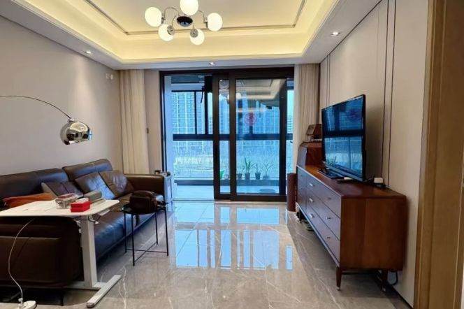 Morden&Bright 3Bdrs 2Baths/Floor heating/140sqm @Longbai Xincun &Line 10