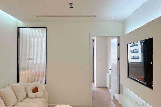 Fresh 1br Nr jiangsu road M2/11