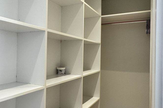 Modern 1Br | Hongqiao rd metro L3/4/10 | 5F elevator | Central AC + Wall heating+cloakroom