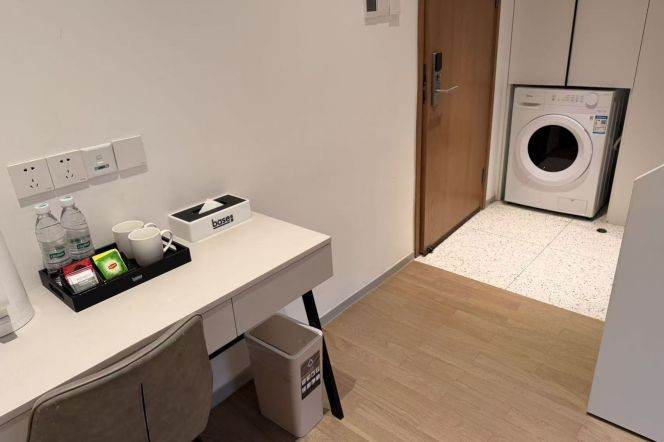 1Studio near line 3 and convenient to Dong'hua Uni can long and short lease