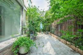 Modern 2brs with floorheating and garden  belong to Tianzifang area