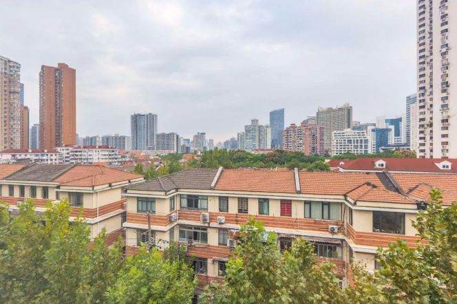 West Nanjing rd/elevator 2Br 2Lr/nice compound/spacious&modern@L13/12/2