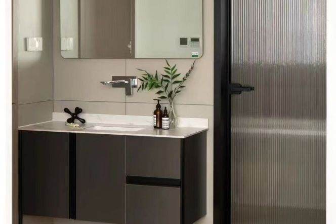 3 Brs, 2 Baths with Floor Heating/Central ac/Oven, 140 sqm @ South Shaaxi metro L10