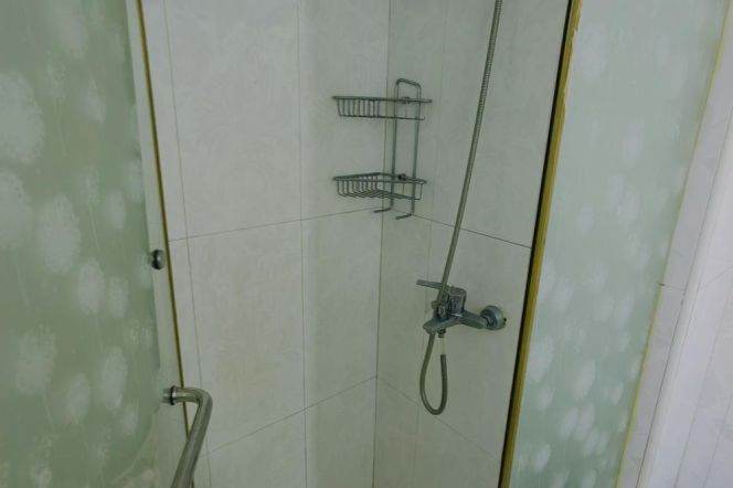 Cozy  studio 1 br in Jing'an easy to L 1 XinZha Rd st.+ L 8/12 QuFu rd st. near Joy City Mall