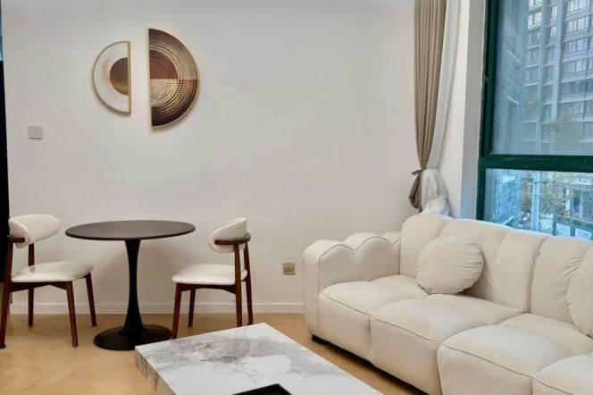 Spacious 2Brs/1Lr/1Bt apt xiaonanmen,M9