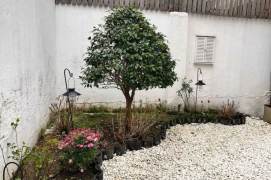 Secluded 2BR+Sunroom Garden Home Steps from Jing'an Temple