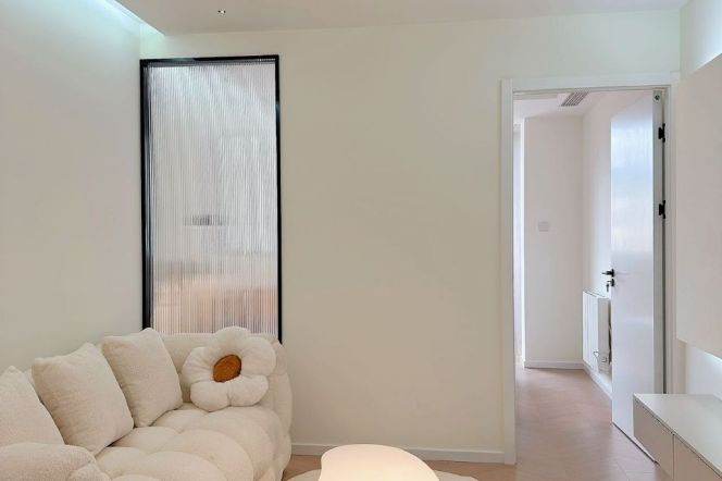 Fresh 1br Nr jiangsu road M2/11