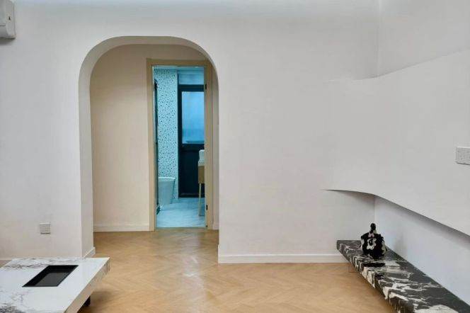 Spacious 2Brs/1Lr/1Bt apt xiaonanmen,M9