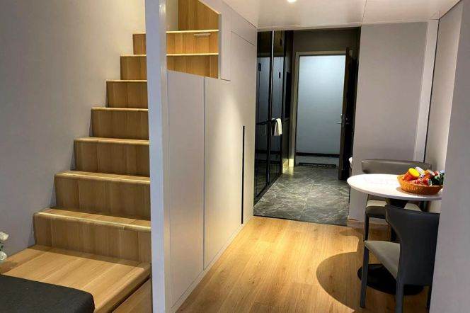 1Loft near line 8 and  SISU(ESSCA) can both long and short term lease
