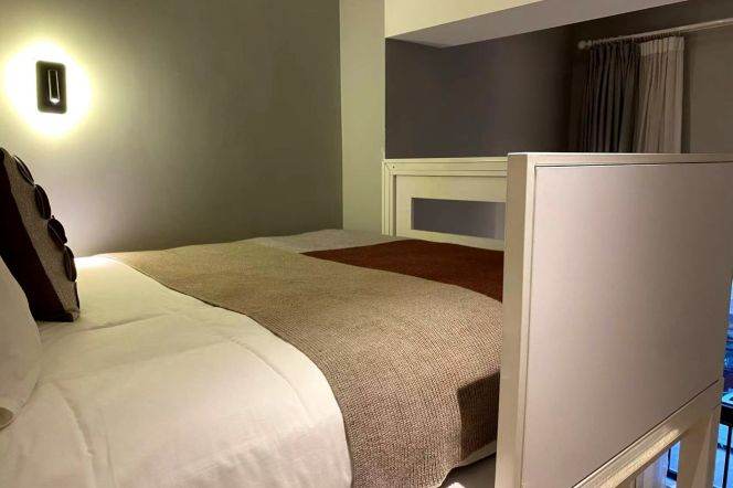 1Loft near line 8 and  SISU(ESSCA) can both long and short term lease