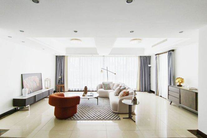 Penthouse 3br+1/3bt@West yan'an rd with large private terrace 262sqm 