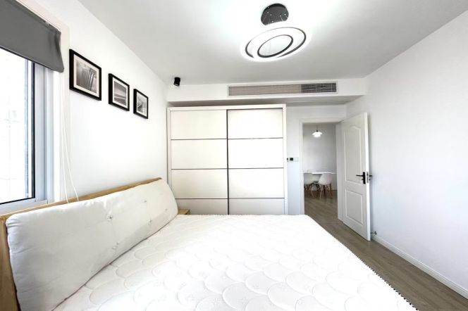 Elevator Spacious 1Br/2Lr/1Bt@L2/7/14 Jing’an Temple 