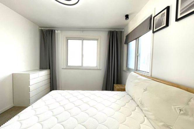 Elevator Spacious 1Br/2Lr/1Bt@L2/7/14 Jing’an Temple 