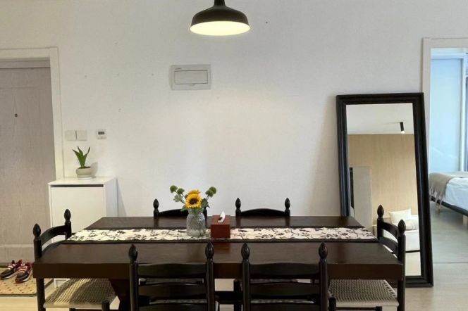 Elevator 3br-Zhenning Road-4 minutes to Line 2/11-Jiangsu Road