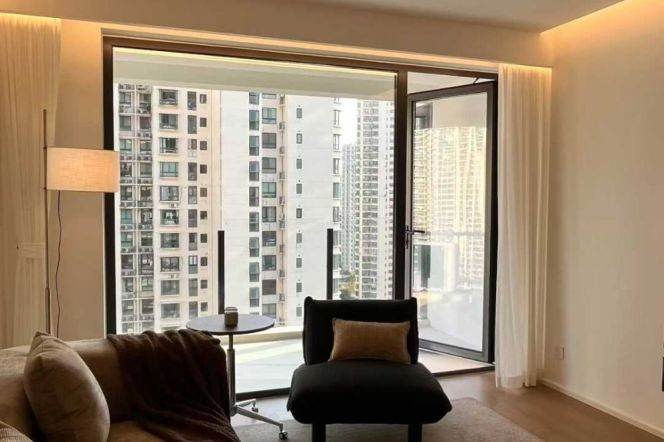 zhongtan rd floor heant/Central AC/Oven 2Br@L3/4