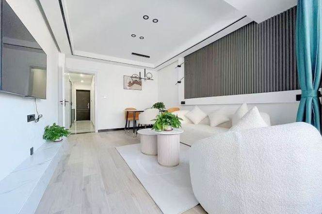 Cozy 1br apt w/flr heating MTR Jiangsu Rd