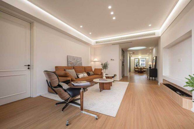 The Palace spacious bright 3br/2bt@jiashan rd quality compound open balcony 