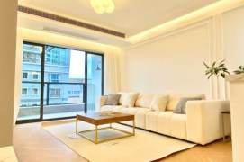 1 Br, 1 Living room with Open Balcony, 90 sqm @ Shanghai Staidum L4