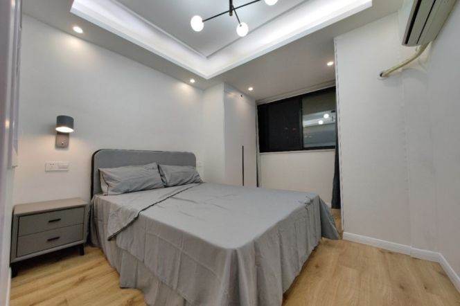 2br, subway L9&L2,14, Lujiazui Center, near the Bund, Key, 9.2k