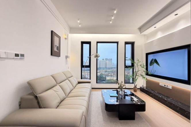 modern 2brs floor heating modern furniture in Gubei Golden pedestrian street 17K