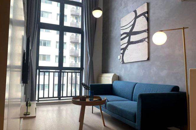 1BR 2Baths near line 9/12 Jia'shan Rd and Jiao'tong Uni can long and short term lease