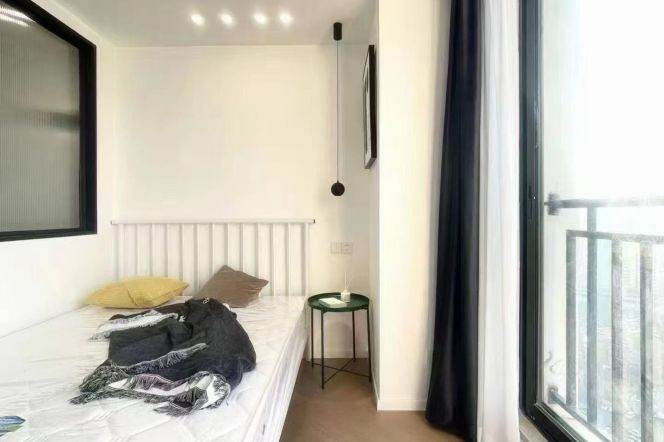 1 br near L14 wuding rd station+elevator