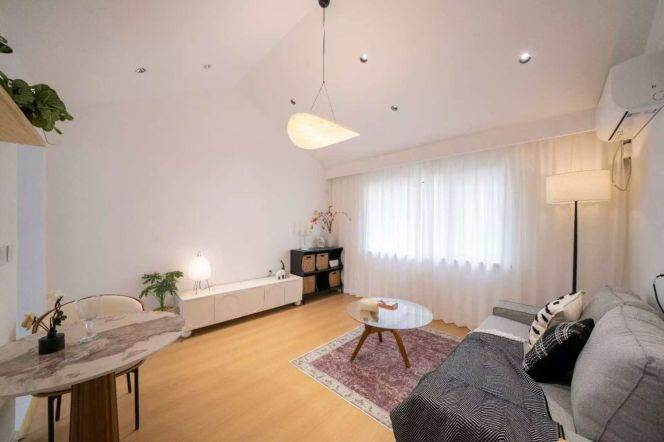 Unique 1br house w/terrace Taiyuan Rd