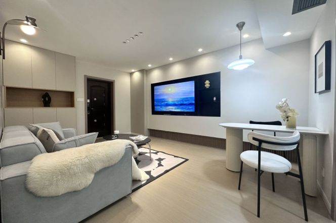 1br, subway L2 Century park, New, bright, balcony,  8.8k