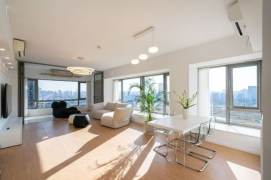 4 Brs, 3 Baths with Elevator and Bathtub, 190 sqm @ Zhenru metro L11