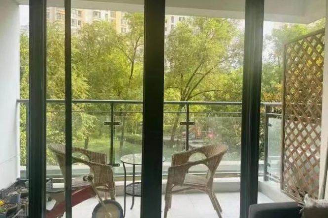 Outdoor balccony,1BR,1Bath,Nr Zhong Tan Rd station,L3,4